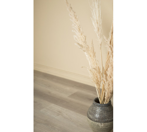 SPC Respect 0,5/43 (1220 х 184 х 5 мм) с подложкой 4210 Дуб Светлый (2,2448 кв м)