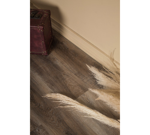 SPC Respect 0,5/43 (1220 х 184 х 5 мм) с подложкой 4212 Дуб Табак (2,2448 кв м)