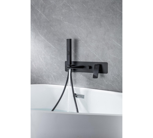 Смеситель для ванны с душем Allen Brau Infinity 5.21007-31 (с внутренней частью) черный матовый